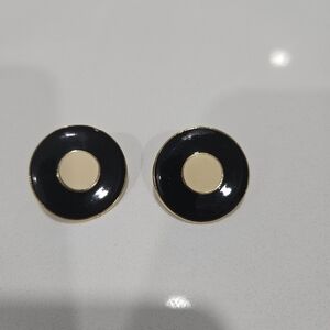 Vintage 1980s Black and Gold Round Earrings